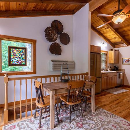 Villa Knotty Pine à West Jefferson Extérieur photo