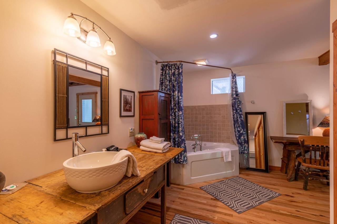 Villa Knotty Pine à West Jefferson Extérieur photo
