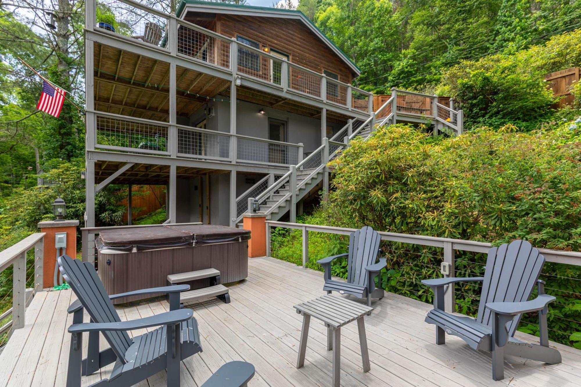 Villa Knotty Pine à West Jefferson Extérieur photo